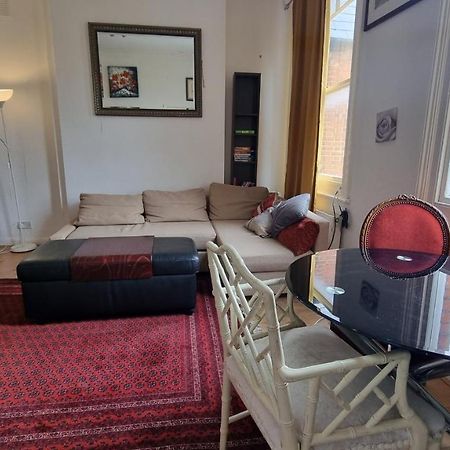 Extra Large One Bedroom Flat With Parking Лондон Экстерьер фото