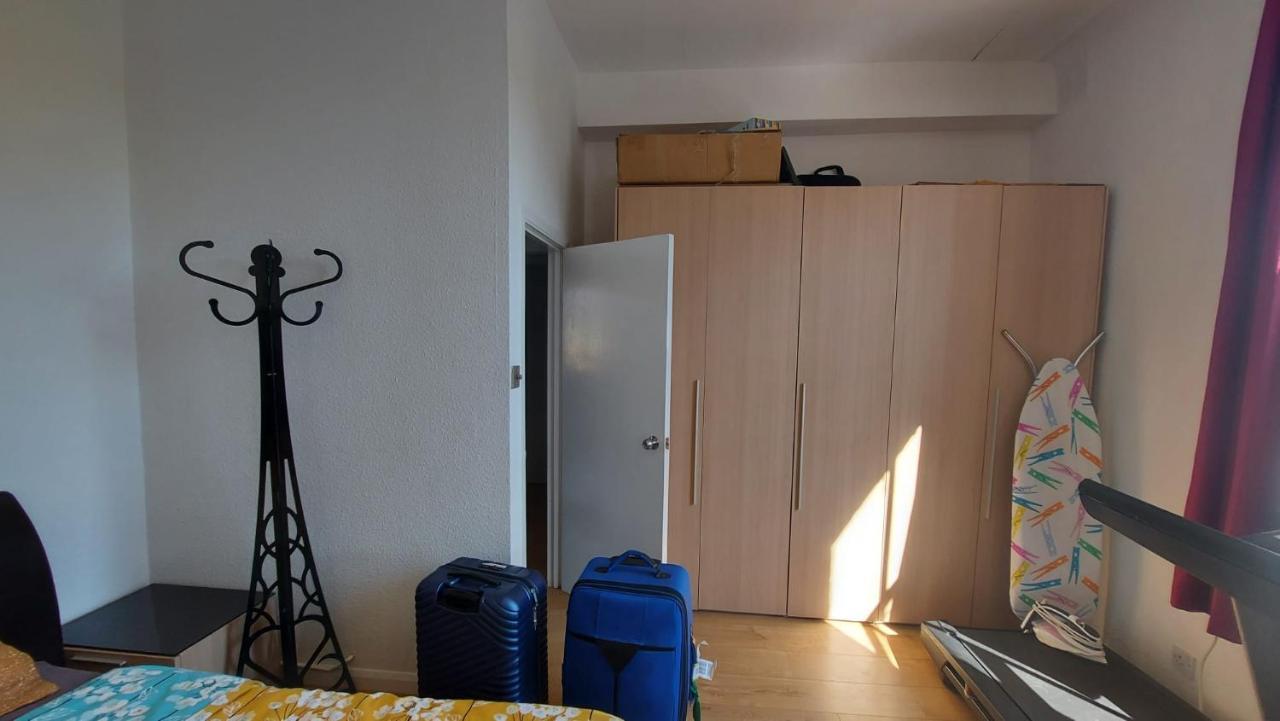 Extra Large One Bedroom Flat With Parking Лондон Экстерьер фото